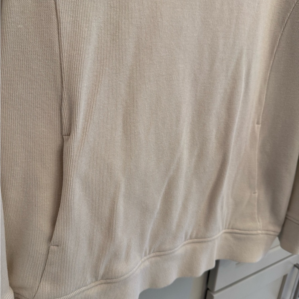 Duluth Trading Co Women's Soft Cream Crew Neck Sweatshirt - Picture 3 of 6